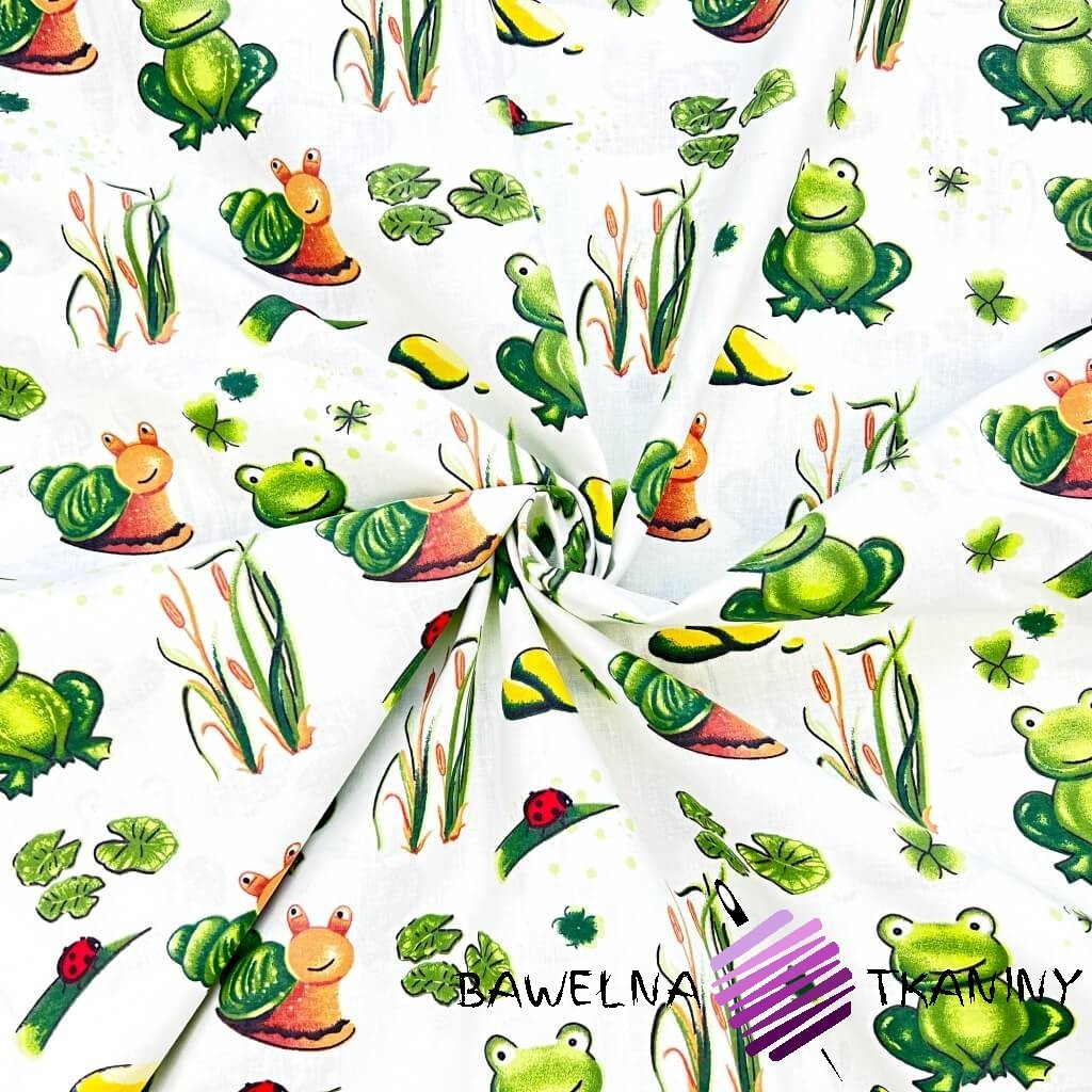 Cotton 100% green frogs on white background