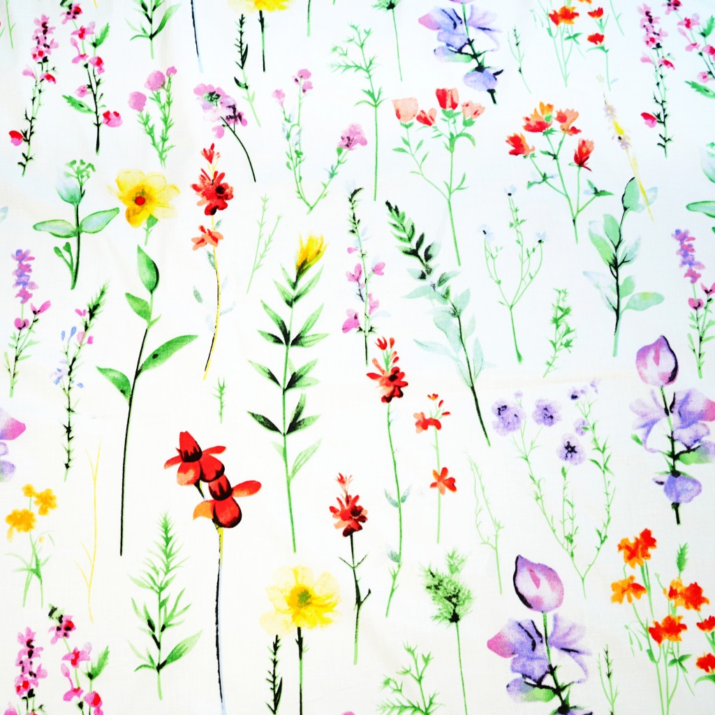 Cotton 100% colorful wildflowers with twigs on white background - 220 cm