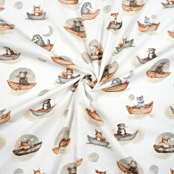 Cotton 100% animals in boats on a white background