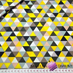 Bawełna trójkąty małe kolorowe żółte na białym tle