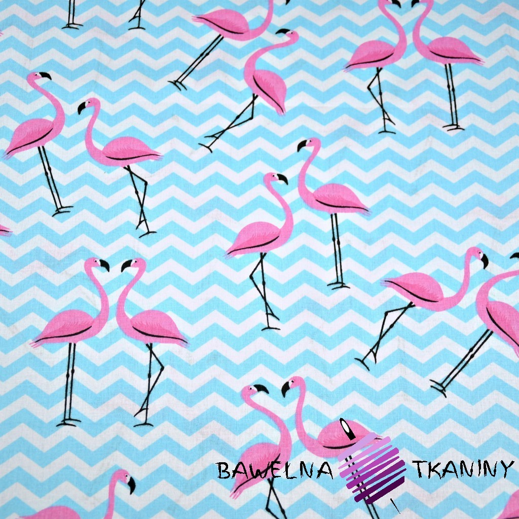 Bawełna flamingi z błękitnymi zygzakami na białym tle