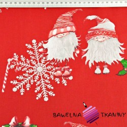 wzór świąteczny skrzaty w parach ze śnieżynkami na czerwonym tle