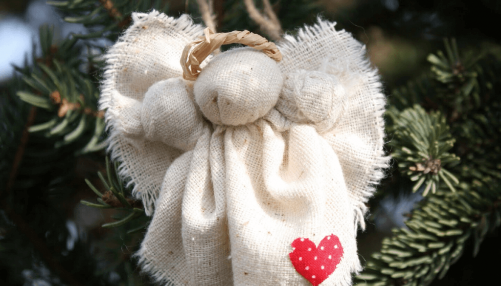 Ozdoby świąteczne DIY: Aniołek na choinkę